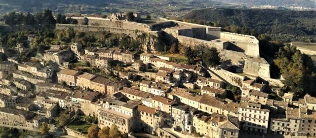 Castelli e fortificazioni in Abruzzo, dal VI al XVI secolo